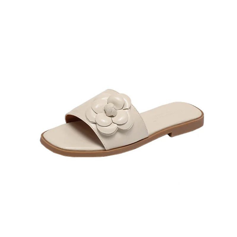 2026Summer flat sandals with floral design, casual and versatile, suitable for outdoor wear